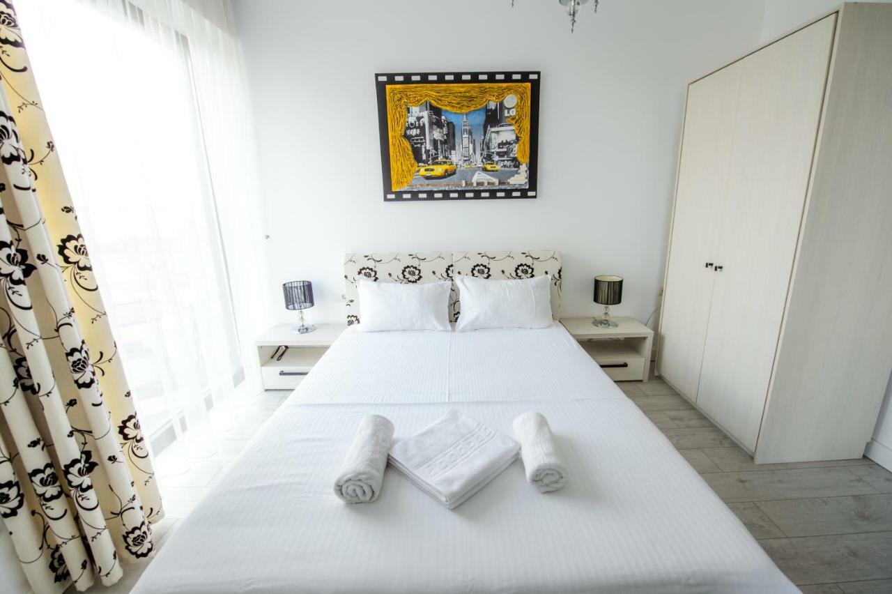 Blue Bike Seaview Apartment Mamaia Exterior photo